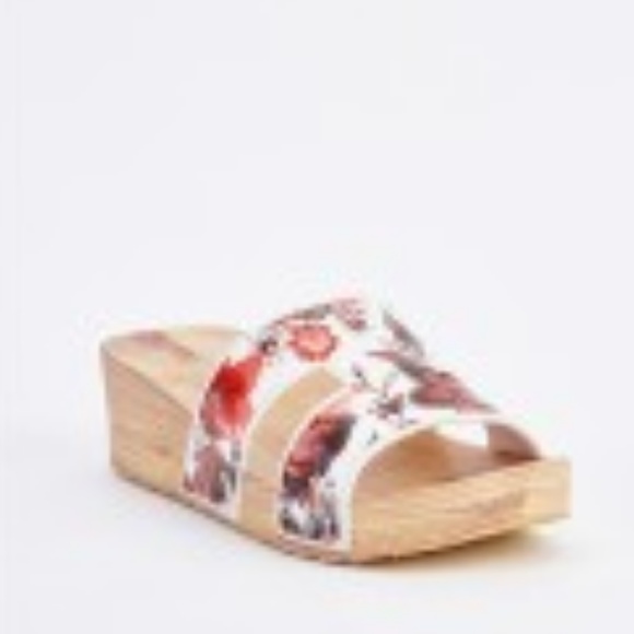 Meet your Posher, Mindy - Picture 3 of 4